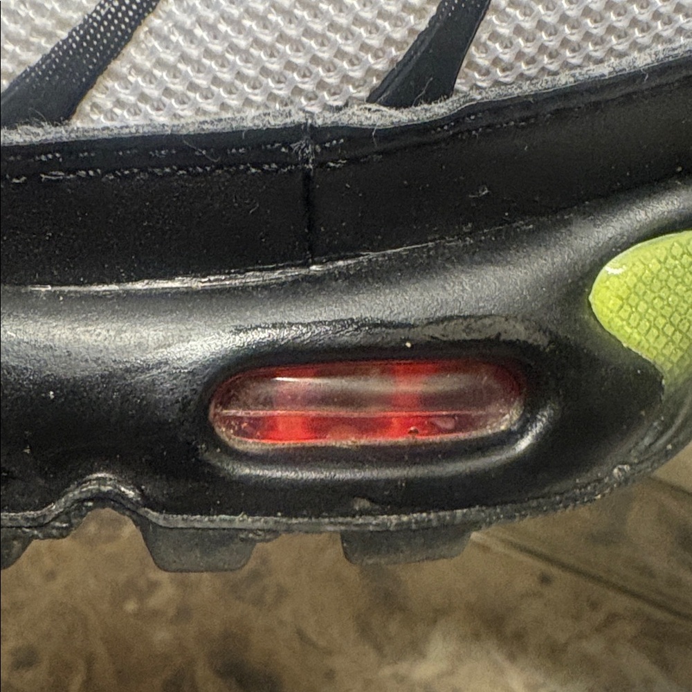 Nike Men’s White/Black Volt Air Max Plus Athletic Shoes - Picture 15 of 15